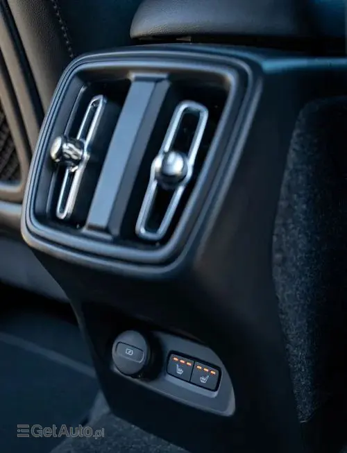VOLVO Xc 40 