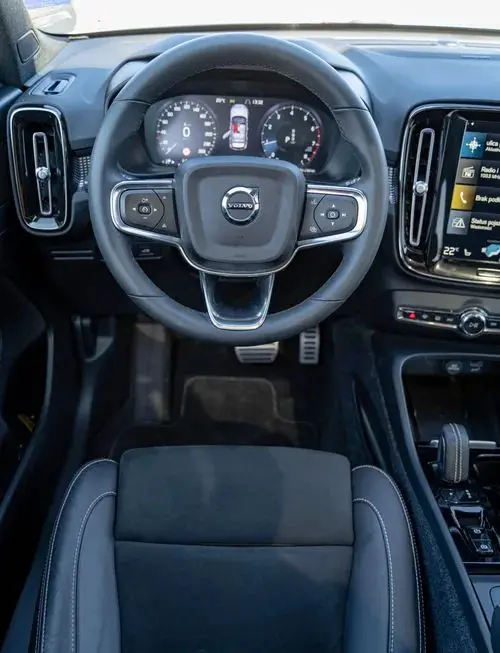 VOLVO Xc 40 