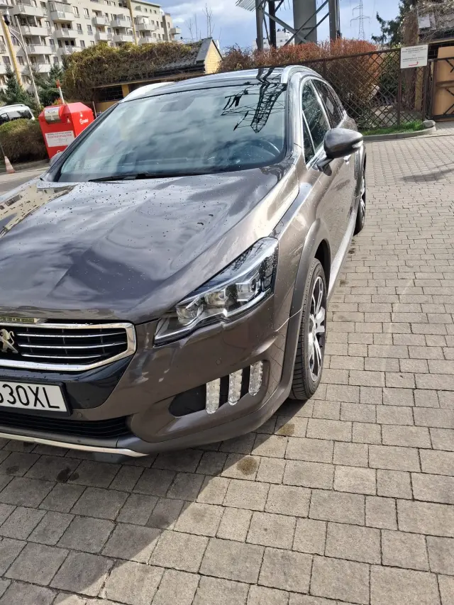 PEUGEOT 508 Hybrid 4 Aut.