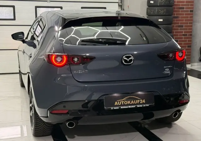 MAZDA 3 E-SKYACTIV-G 2.0 M HYBRID 150 HOMURA