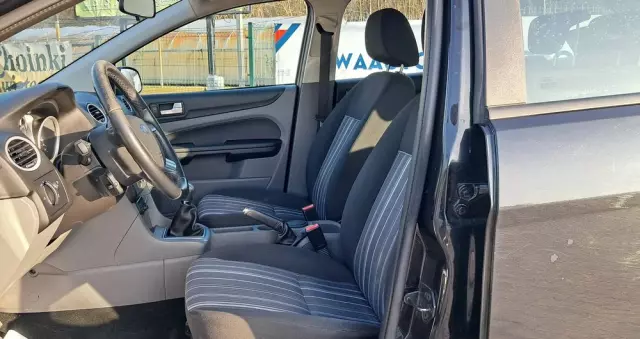 FORD Focus 1.6 16V Ambiente