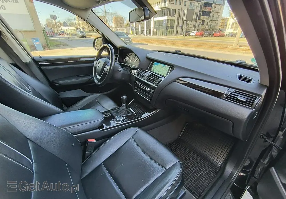 BMW X3 SDrive18d Luxury Line