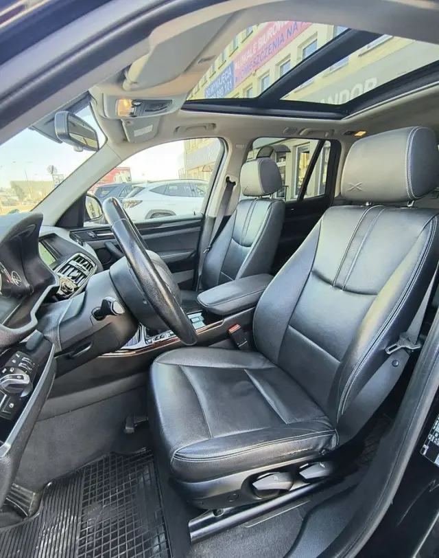 BMW X3 SDrive18d Luxury Line