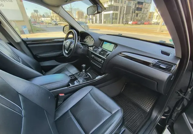 BMW X3 SDrive18d Luxury Line