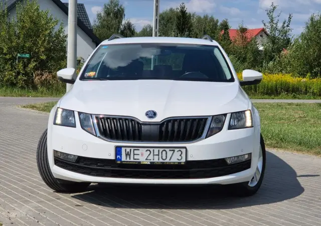 SKODA Octavia 1.6 TDI Ambition