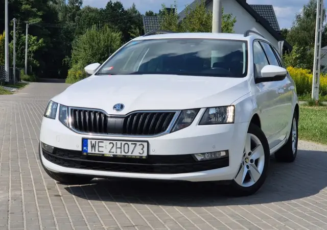 SKODA Octavia 1.6 TDI Ambition