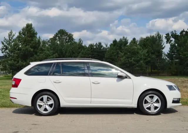 SKODA Octavia 1.6 TDI Ambition
