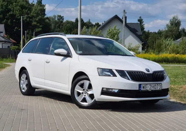 SKODA Octavia 1.6 TDI Ambition