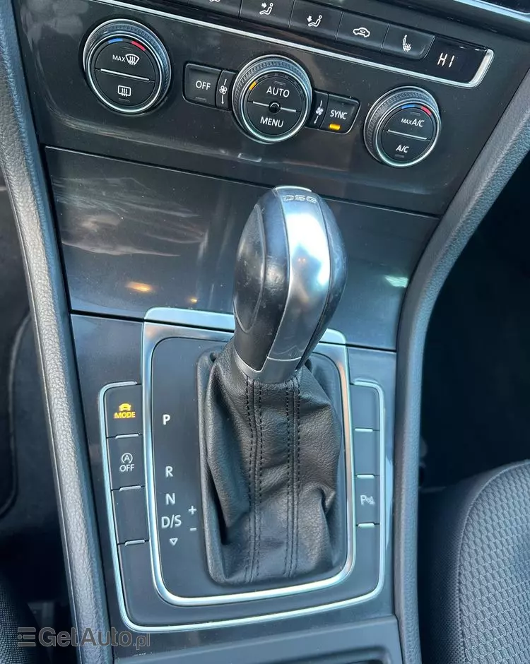 VOLKSWAGEN Golf 1.4 TSI ACT BlueMotion Technology DSG Highline