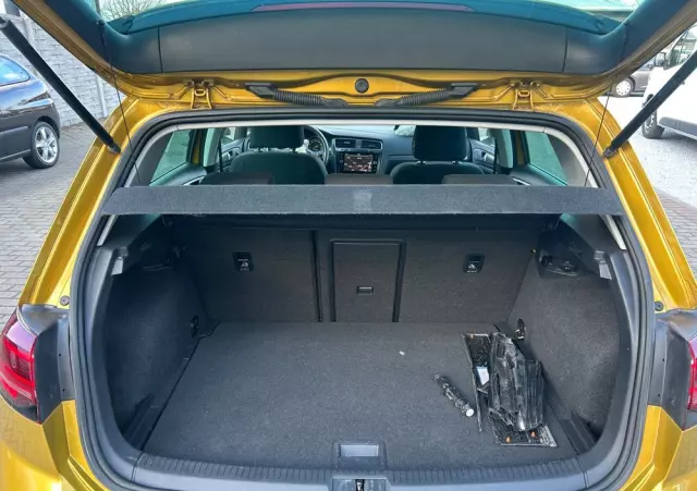 VOLKSWAGEN Golf 1.4 TSI ACT BlueMotion Technology DSG Highline