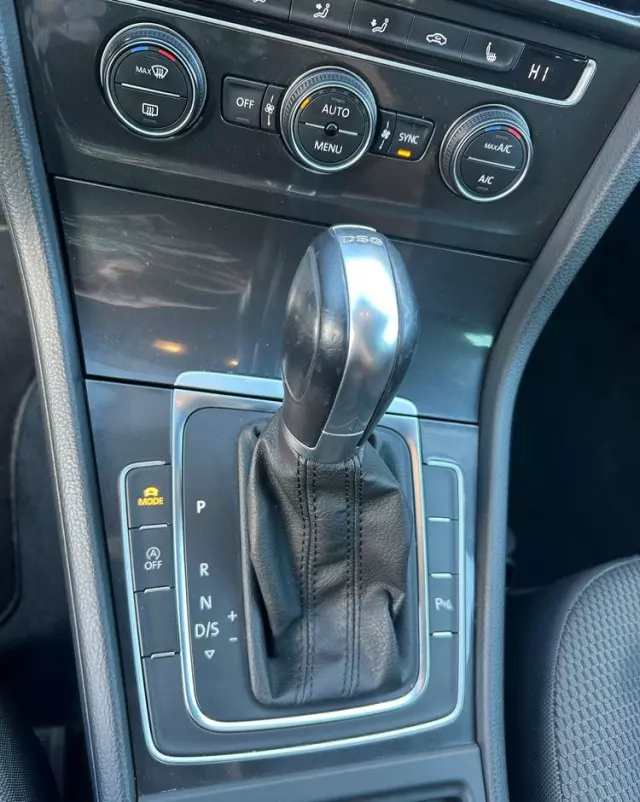 VOLKSWAGEN Golf 1.4 TSI ACT BlueMotion Technology DSG Highline