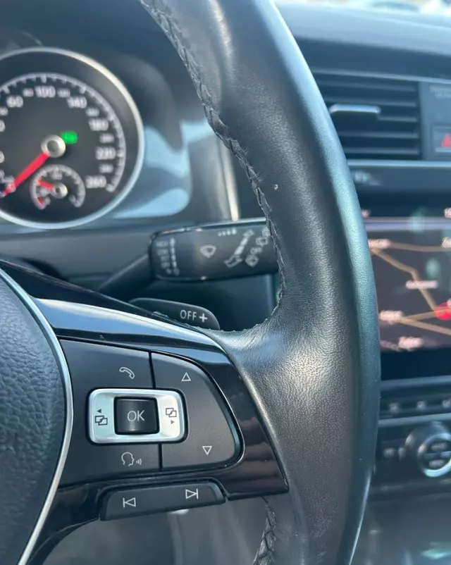 VOLKSWAGEN Golf 1.4 TSI ACT BlueMotion Technology DSG Highline