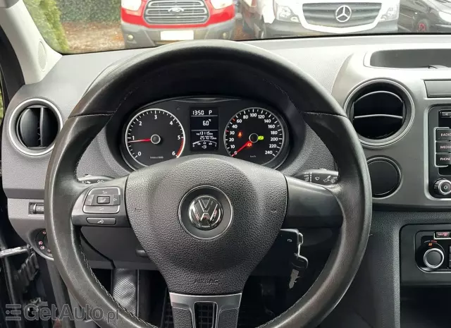VOLKSWAGEN Amarok 