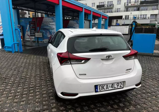 TOYOTA Auris Comfort