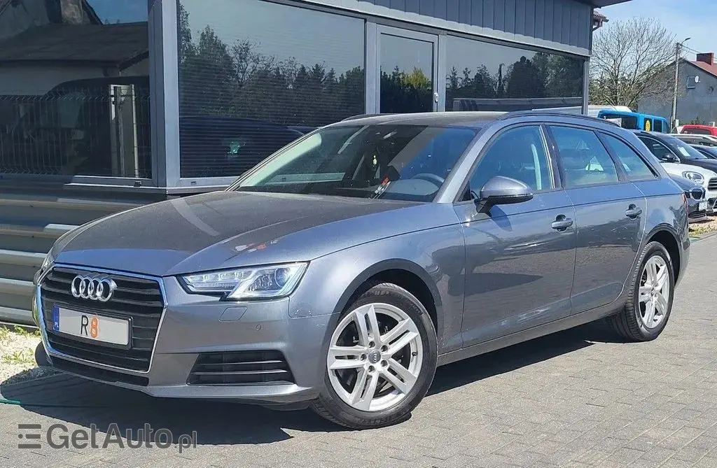 AUDI A4 