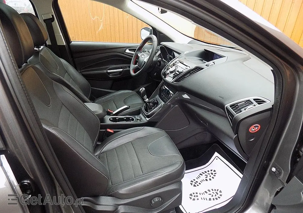 FORD Kuga 1.5 EcoBoost FWD Titanium ASS