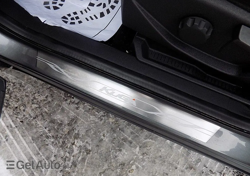 FORD Kuga 1.5 EcoBoost FWD Titanium ASS