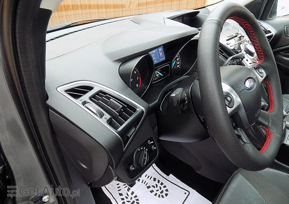 FORD Kuga 1.5 EcoBoost FWD Titanium ASS