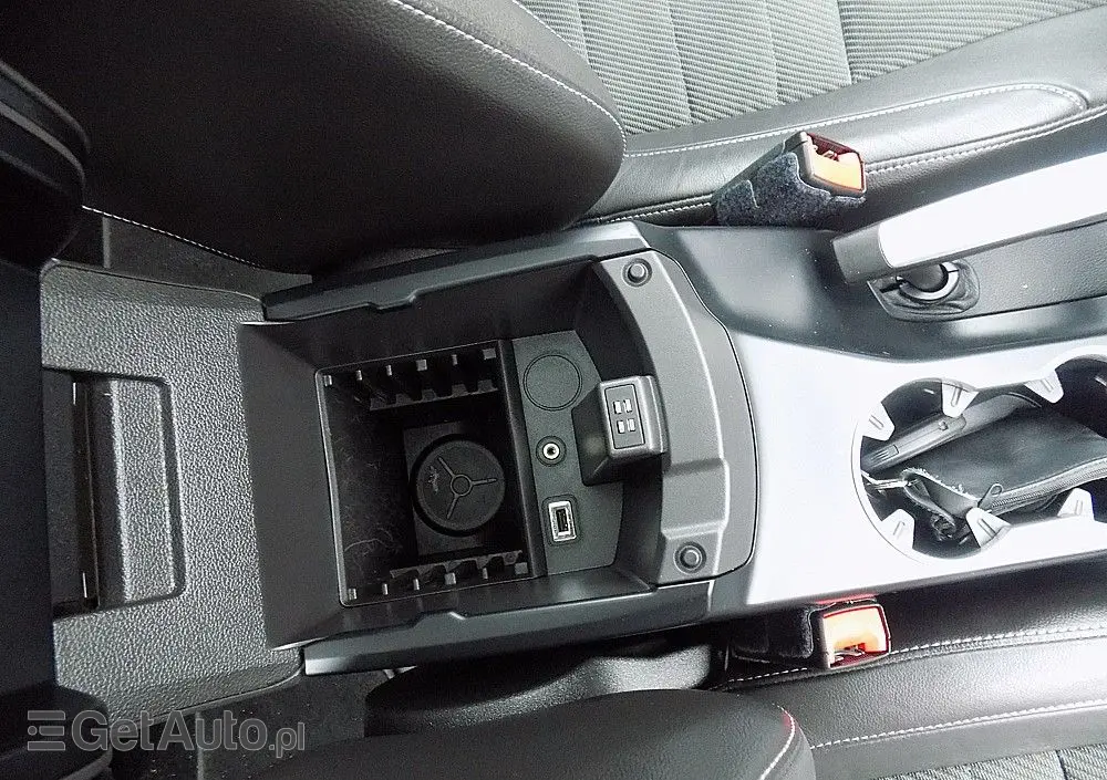 FORD Kuga 1.5 EcoBoost FWD Titanium ASS