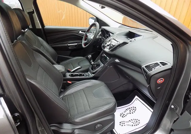 FORD Kuga 1.5 EcoBoost FWD Titanium ASS