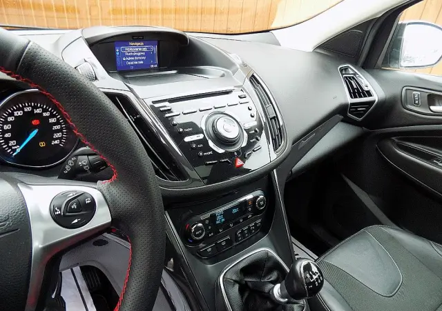 FORD Kuga 1.5 EcoBoost FWD Titanium ASS