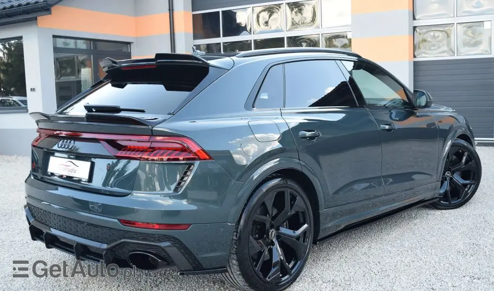 AUDI RS Q8 TFSI quattro tiptronic