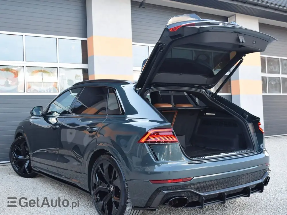 AUDI RS Q8 TFSI quattro tiptronic