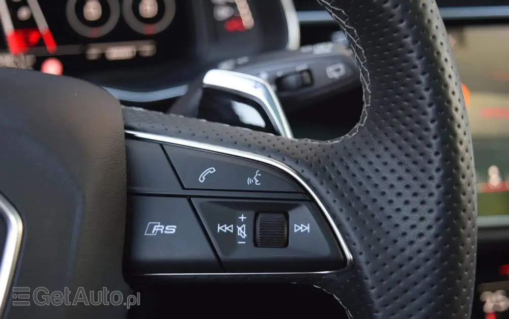 AUDI RS Q8 TFSI quattro tiptronic