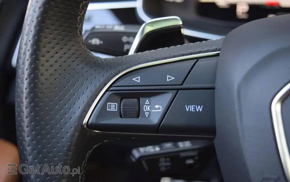 AUDI RS Q8 TFSI quattro tiptronic