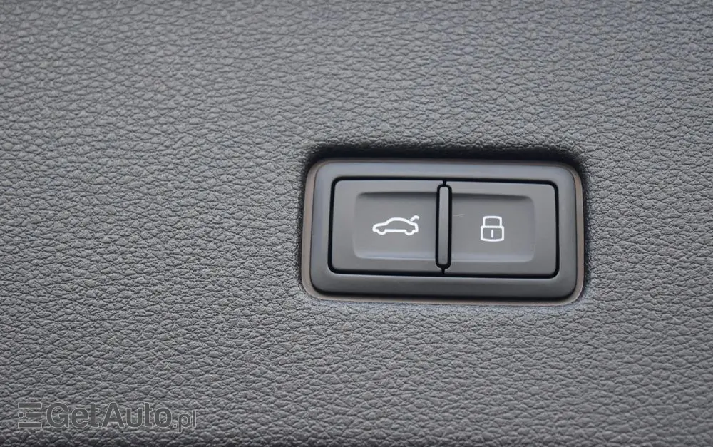 AUDI RS Q8 TFSI quattro tiptronic