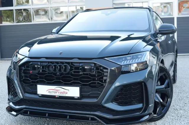 AUDI RS Q8 TFSI quattro tiptronic