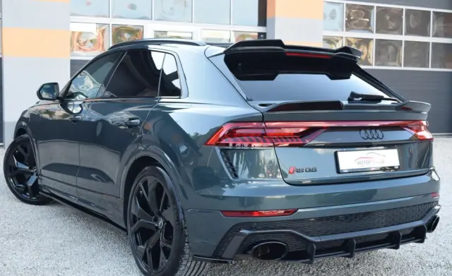 AUDI RS Q8 TFSI quattro tiptronic