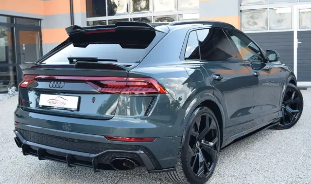 AUDI RS Q8 TFSI quattro tiptronic