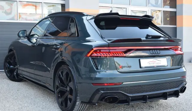 AUDI RS Q8 TFSI quattro tiptronic