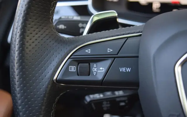 AUDI RS Q8 TFSI quattro tiptronic