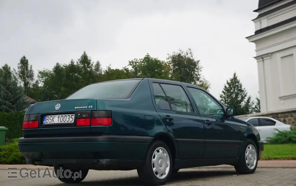 VOLKSWAGEN Vento 1.8 CL