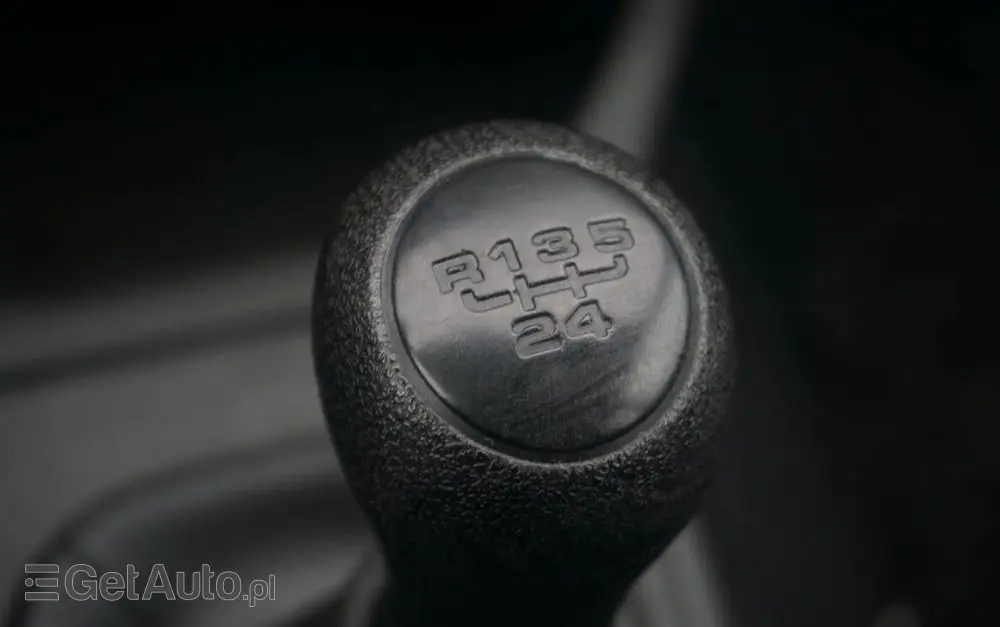 VOLKSWAGEN Vento 1.8 CL