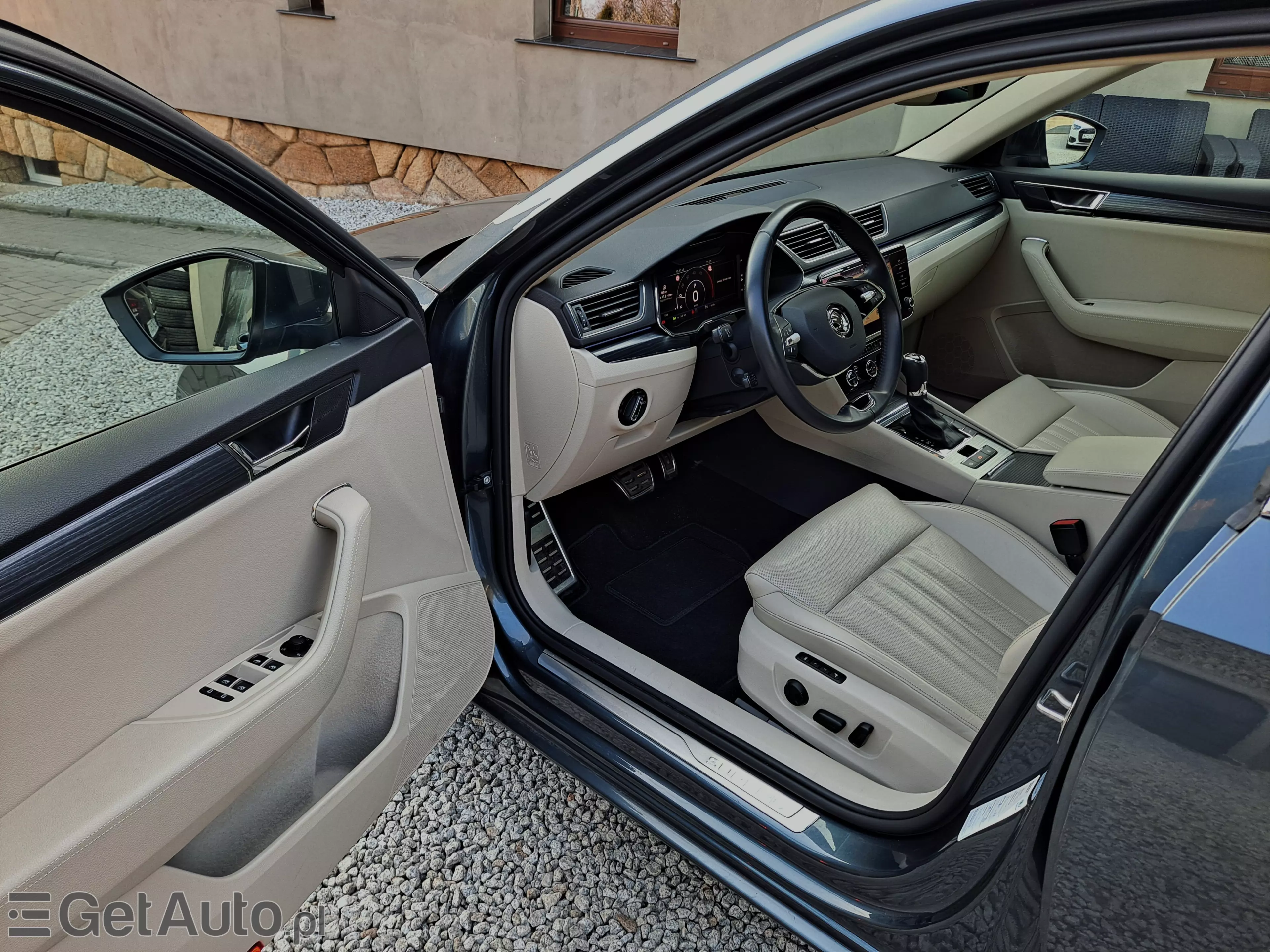 SKODA Superb Sportline DSG