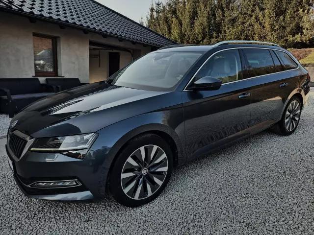 SKODA Superb Sportline DSG