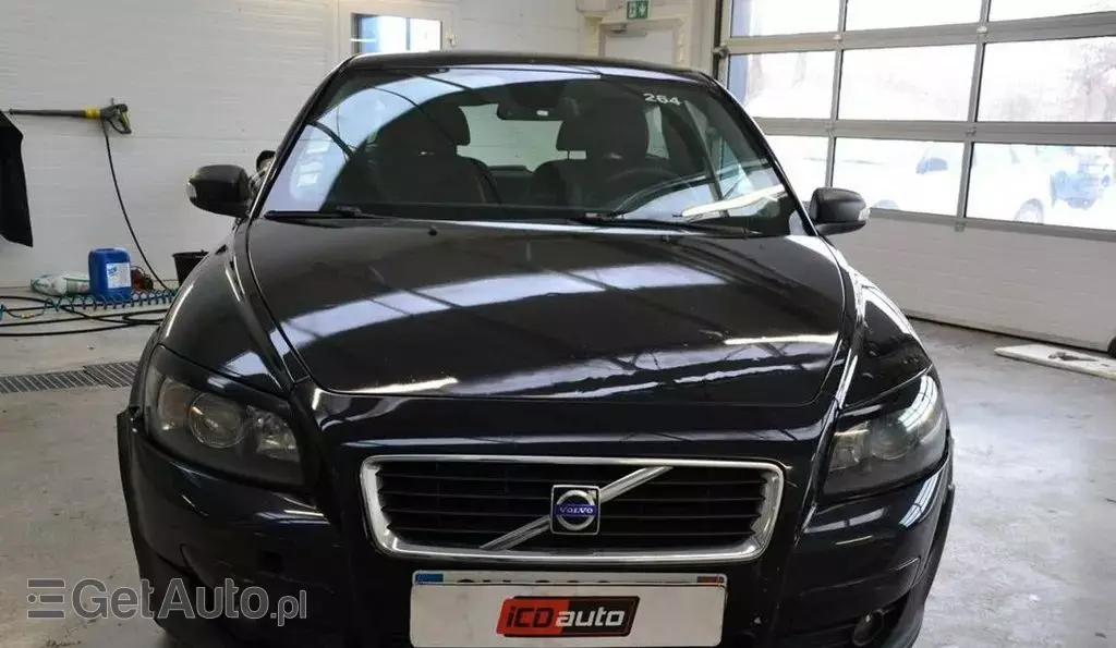 VOLVO C30 