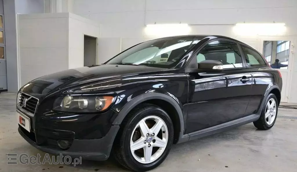VOLVO C30 