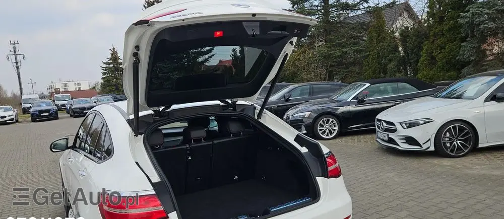 MERCEDES-BENZ GLC AMG 43 4Matic 9G-TRONIC