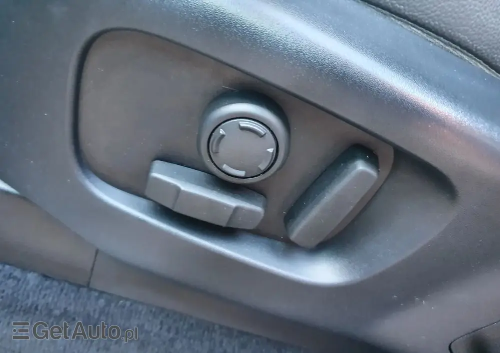 LAND ROVER Discovery 2.0 SD4 HSE Luxury