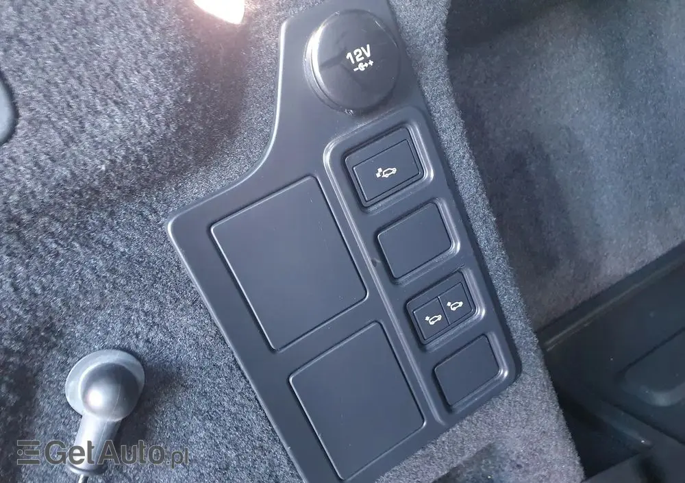 LAND ROVER Discovery 2.0 SD4 HSE Luxury