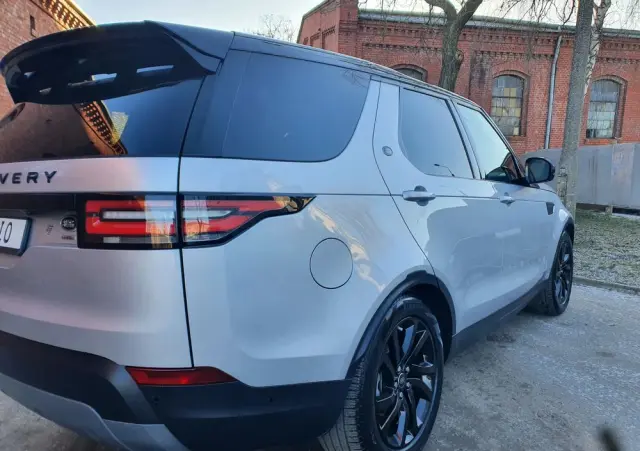 LAND ROVER Discovery 2.0 SD4 HSE Luxury