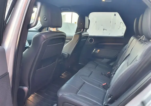 LAND ROVER Discovery 2.0 SD4 HSE Luxury