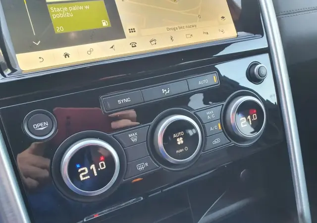 LAND ROVER Discovery 2.0 SD4 HSE Luxury