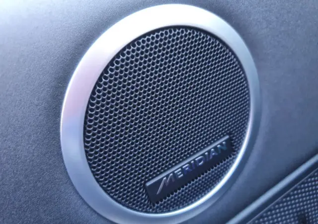 LAND ROVER Discovery 2.0 SD4 HSE Luxury