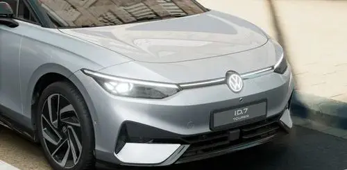 VOLKSWAGEN Id.7 