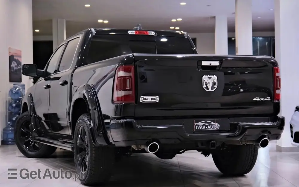 RAM 1500 Crew Cab Longhorn